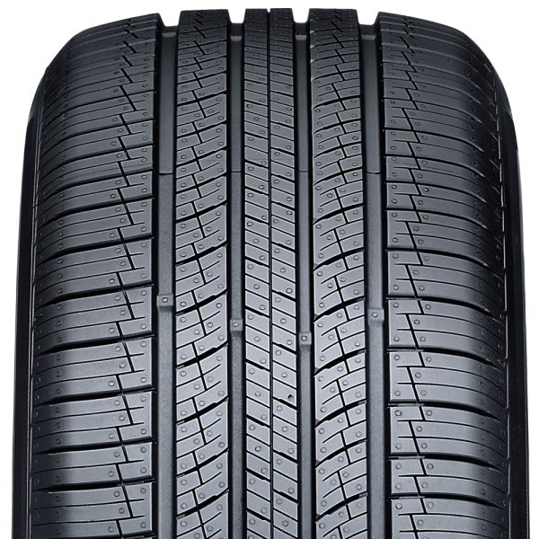 Nexen Roadian GTX 235/65R17 104H