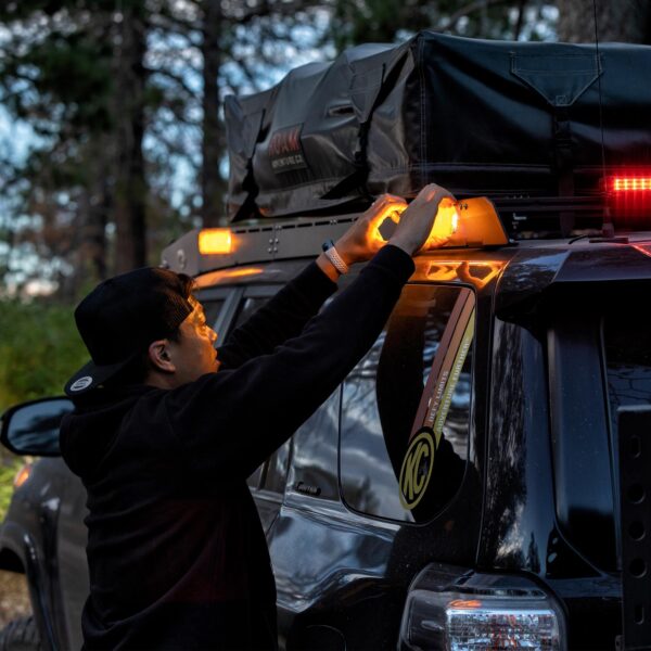 KC Hilites 50 in KC Xross Bar - Overhead - SlimLite LED - 6-Light System - 300W Spot Beam - 18-20 Jeep JL / JT