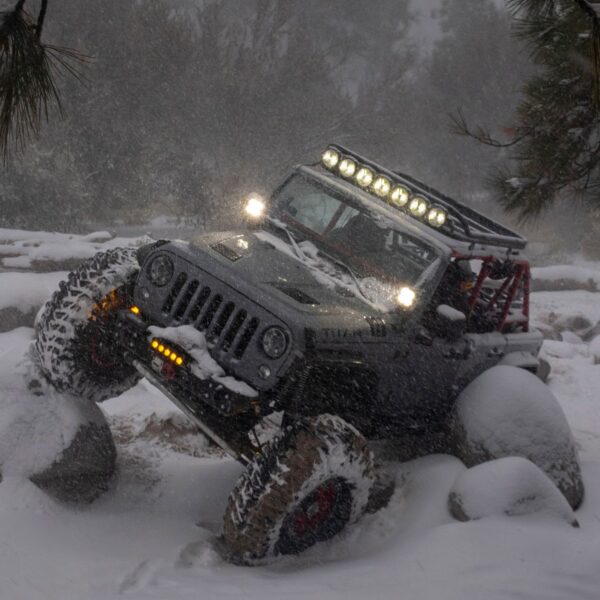 Bracket Set - L-Bracket - 28 inch Chase LED Light Bar