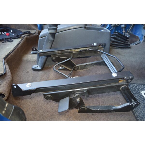 Seat Adapter Mount for Jeep CJ7/YJ