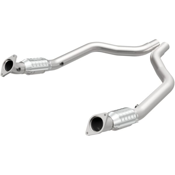MagnaFlow OEM Grade Federal / EPA Compliant Direct-Fit Catalytic Converter 16420