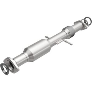 MagnaFlow OEM Grade Federal / EPA Compliant Direct-Fit Catalytic Converter 21-096