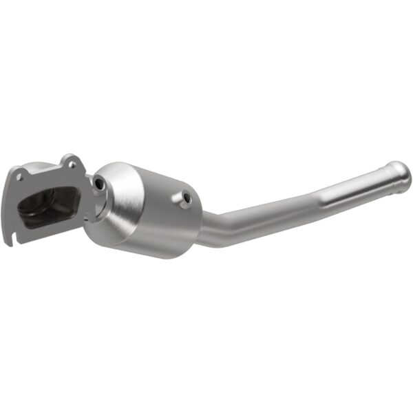 MagnaFlow OEM Grade Federal / EPA Compliant Direct-Fit Catalytic Converter 21-251