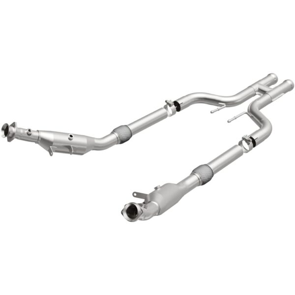 MagnaFlow OEM Grade Federal / EPA Compliant Direct-Fit Catalytic Converter 21-501