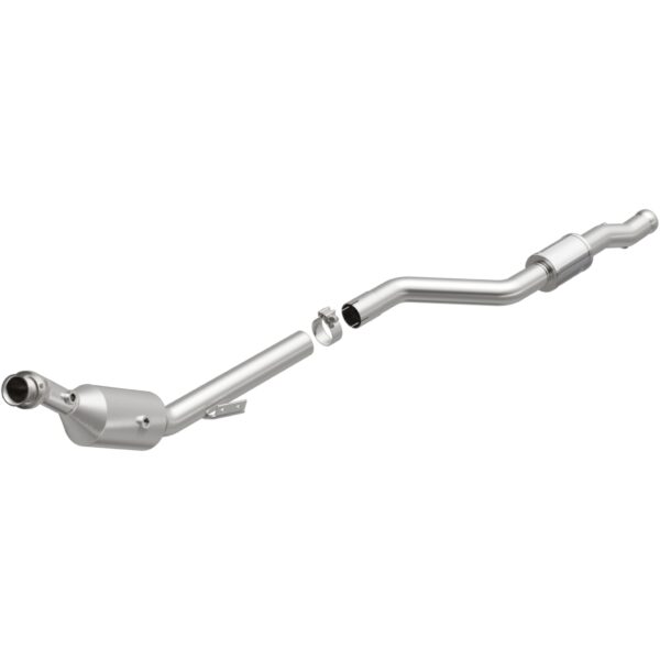 MagnaFlow OEM Grade Federal / EPA Compliant Direct-Fit Catalytic Converter 21-570