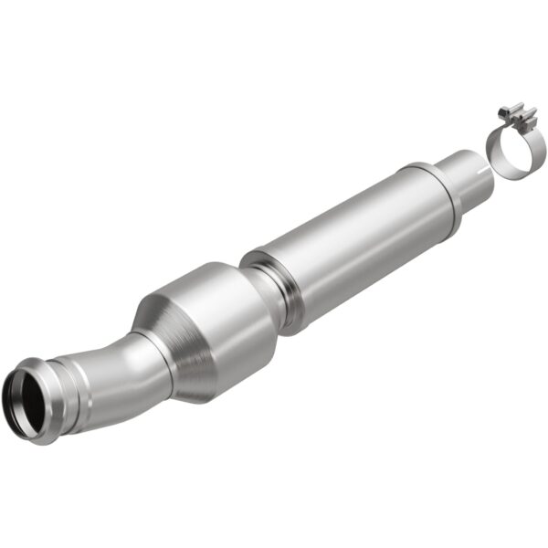 MagnaFlow OEM Grade Federal / EPA Compliant Direct-Fit Catalytic Converter 21-737