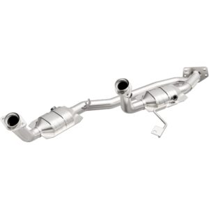 MagnaFlow HM Grade Federal / EPA Compliant Direct-Fit Catalytic Converter 23083