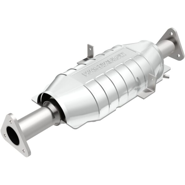 MagnaFlow Standard Grade Federal / EPA Compliant Direct-Fit Catalytic Converter 23501