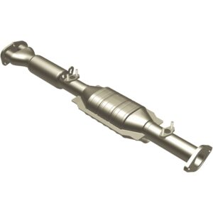 MagnaFlow 1991-1995 Toyota Previa Standard Grade Federal / EPA Compliant Direct-Fit Catalytic Converter