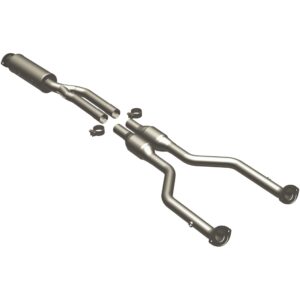 MagnaFlow HM Grade Federal / EPA Compliant Direct-Fit Catalytic Converter 23927
