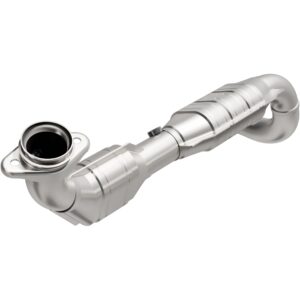 MagnaFlow 2003-2004 Ford Expedition HM Grade Federal / EPA Compliant Direct-Fit Catalytic Converter