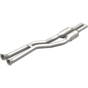 MagnaFlow HM Grade Federal / EPA Compliant Direct-Fit Catalytic Converter 24510