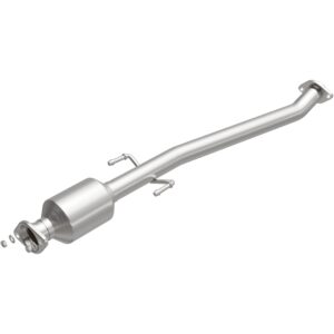 MagnaFlow 2020 Toyota Highlander OEM Grade Federal / EPA Compliant Direct-Fit Catalytic Converter