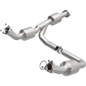 MagnaFlow OEM Grade Federal / EPA Compliant Direct-Fit Catalytic Converter 280210