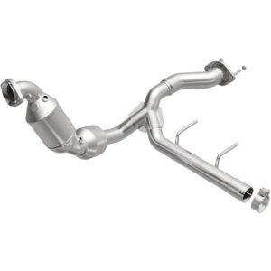 MagnaFlow OEM Grade Federal / EPA Compliant Direct-Fit Catalytic Converter 280758