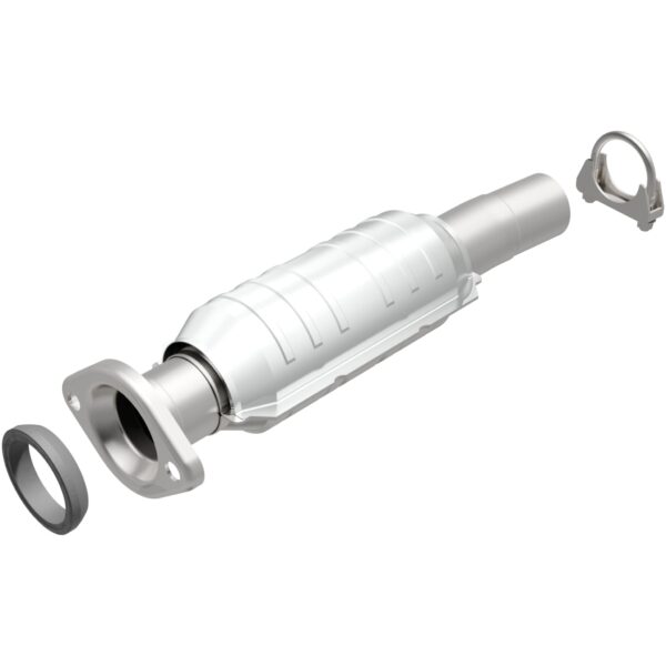 MagnaFlow 2004-2006 Toyota Sienna OEM Grade Federal / EPA Compliant Direct-Fit Catalytic Converter
