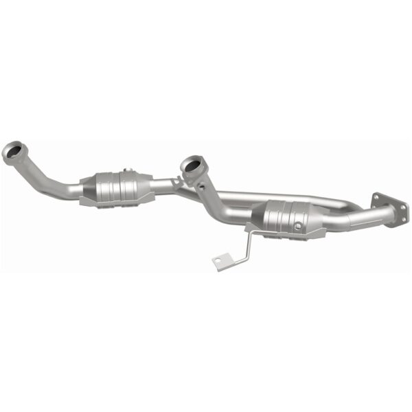 MagnaFlow OEM Grade Federal / EPA Compliant Direct-Fit Catalytic Converter 49079