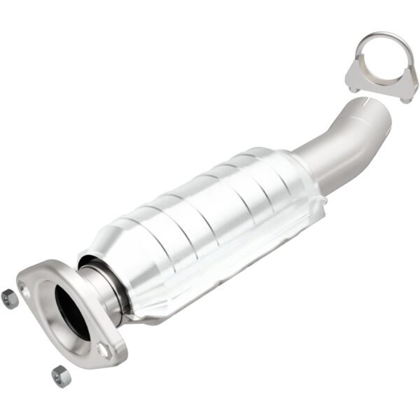 MagnaFlow 2004-2010 Toyota Sienna OEM Grade Federal / EPA Compliant Direct-Fit Catalytic Converter