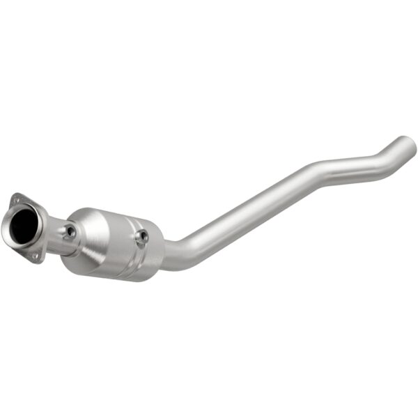 MagnaFlow OEM Grade Federal / EPA Compliant Direct-Fit Catalytic Converter 49739