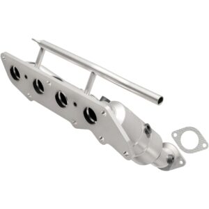 MagnaFlow 2005-2007 Ford Focus HM Grade Federal / EPA Compliant Manifold Catalytic Converter