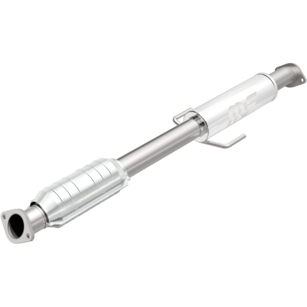 MagnaFlow OEM Grade Federal / EPA Compliant Direct-Fit Catalytic Converter 51133