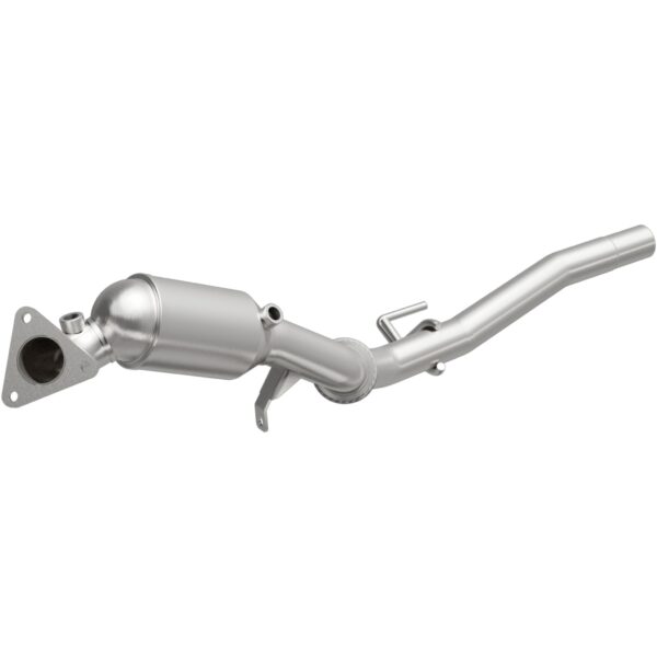 MagnaFlow OEM Grade Federal / EPA Compliant Direct-Fit Catalytic Converter 52411