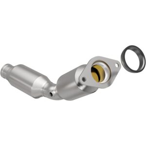 MagnaFlow OEM Grade Federal / EPA Compliant Direct-Fit Catalytic Converter 52456