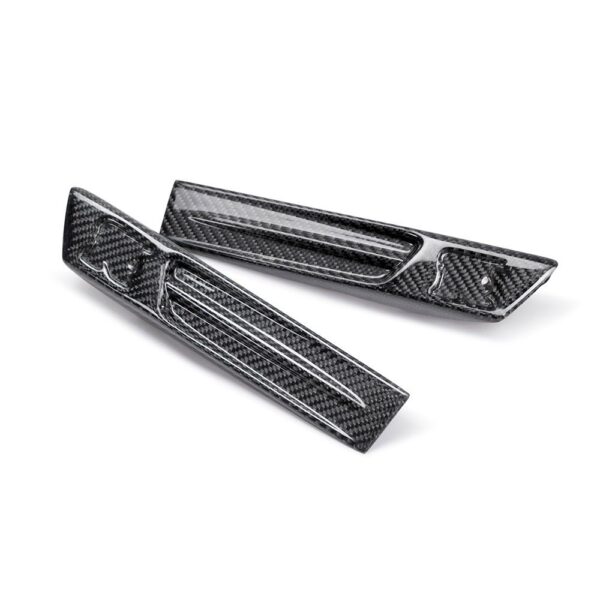 Seibon Carbon, FDL0910NSGTR, Carbon fiber fender duct logo for 2009-2010 Nissan GTR