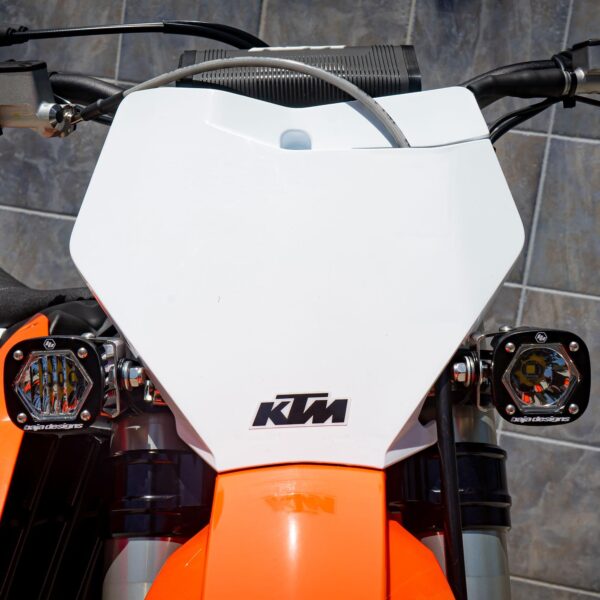 Moto S1 Auxiliary Light Kit